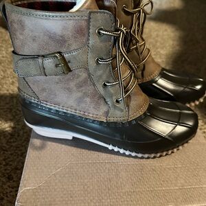 Brown Duck Boots Maurice’s